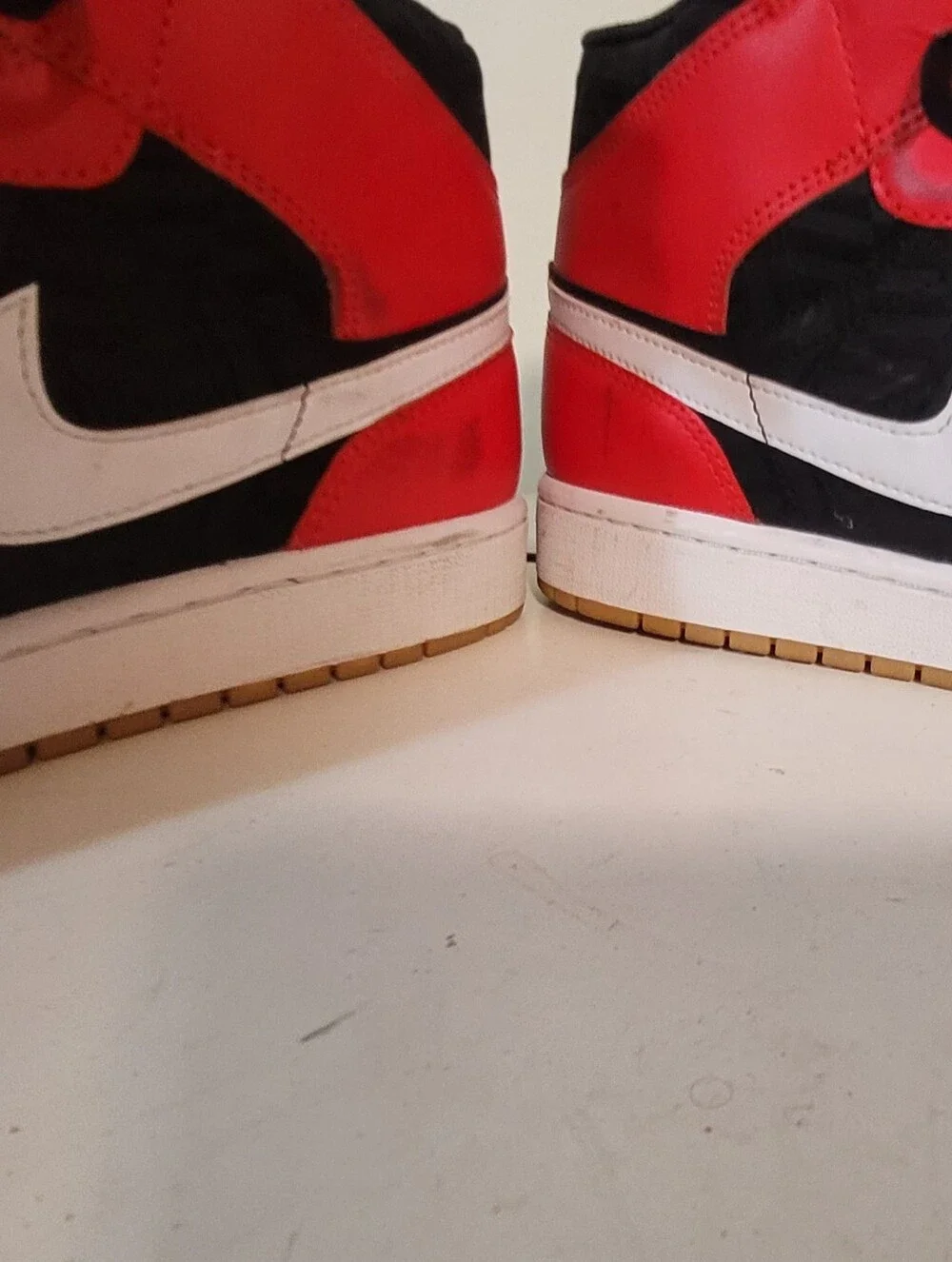 NIKE - AIR JORDAN 1 MID SE - CHRISTMAS - US MENS 12